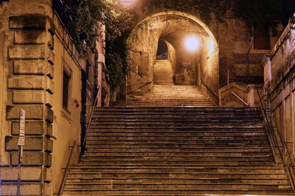Salita dei Borgia - Roma - Via Cavour - Piazza San Pietro in Vincoli