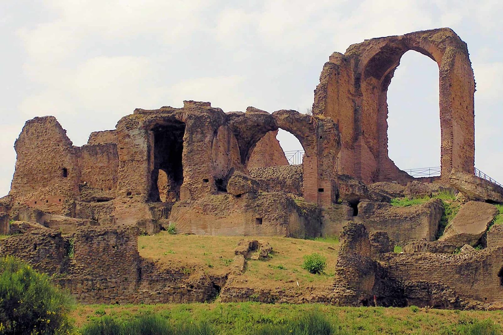 Masonry of the baths of the Villa dei Quintili