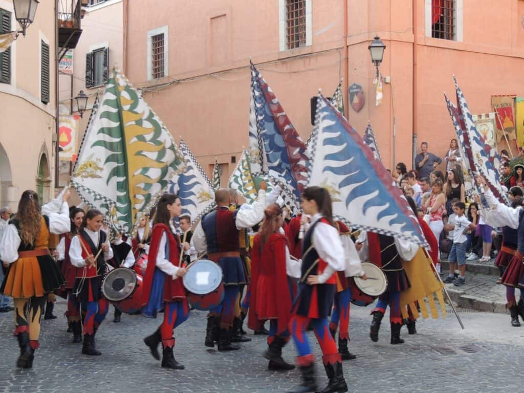 Arsoli sbandieratori Palio dell'Amico