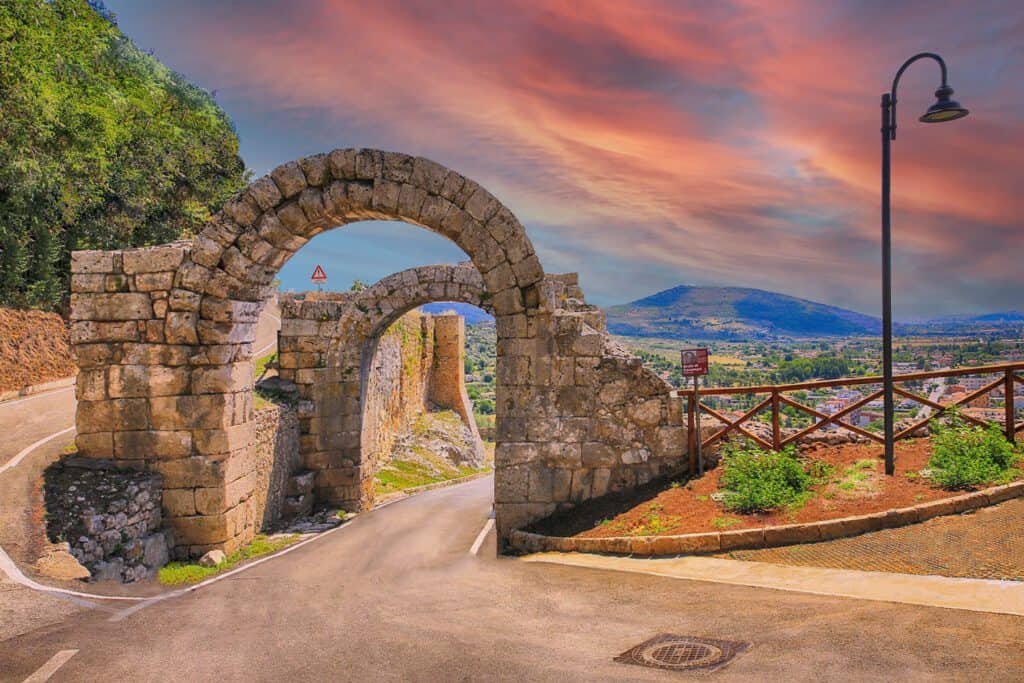 Mura ciclopiche - Ferentino (FR)