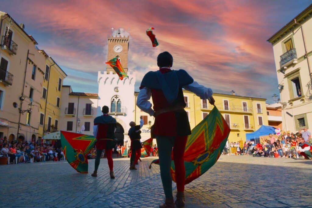 Sbandieratori a Borgo Velino