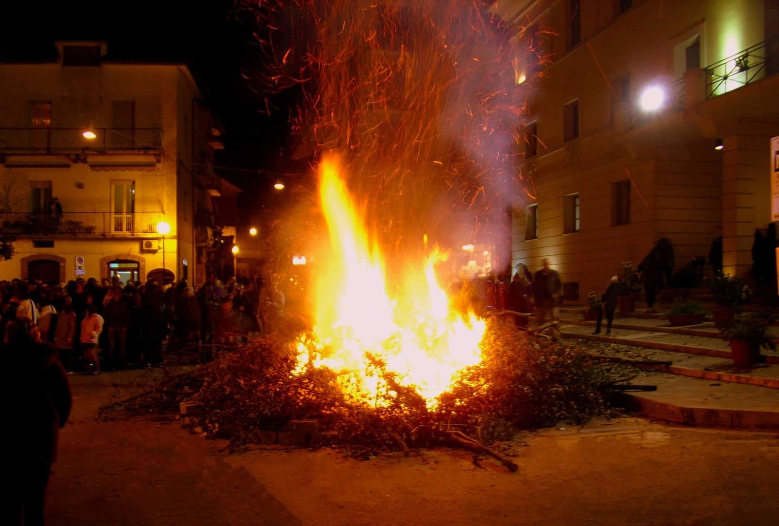 Itri (LT) 7 St. Joseph Fires - Itri (LT)