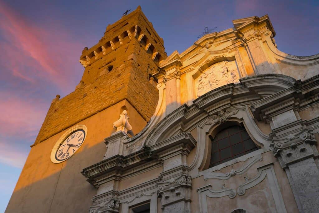 Duomo - Cattedrale dei Santi Pietro e Paolo Pitigliano (GR)