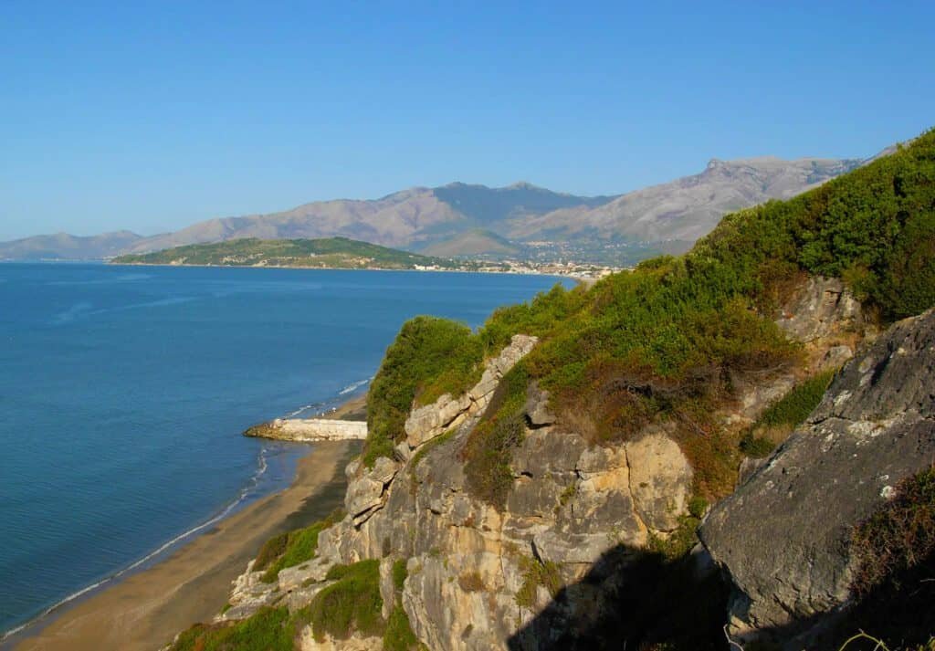 Marina di Minturno - Monumento Naturale Monte Argento