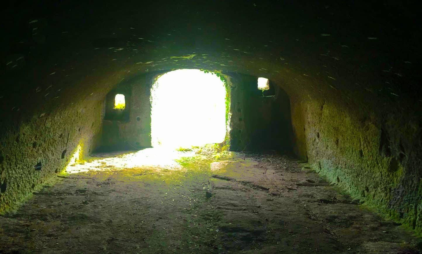 Necropoli rupestre di Norchia - Grotta Porcina - Vetralla (VT)