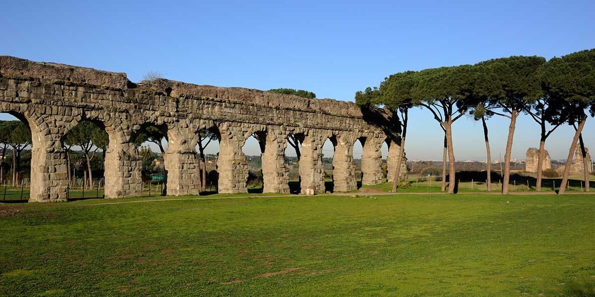 Parco degli Acquedotti, le arcate dell'acquedotto Claudio