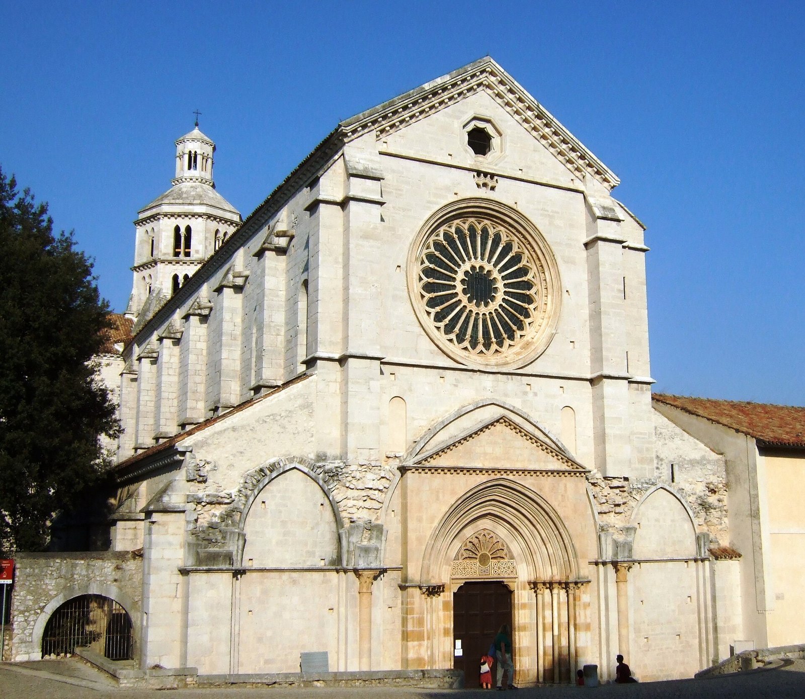 Abbazia di Fossanova a Priverno
