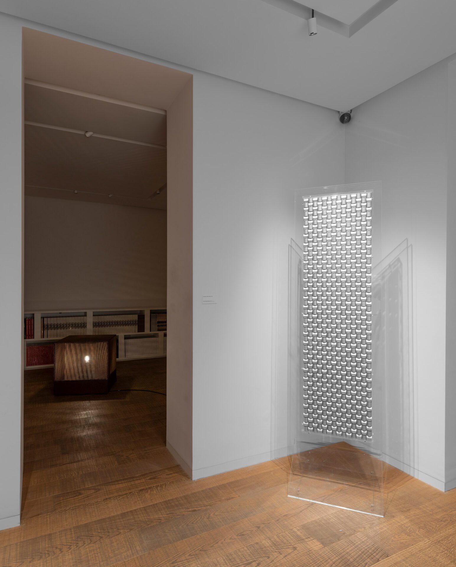 Veduta della mostra di Alberto Biasi a Tornabuoni Arte Roma