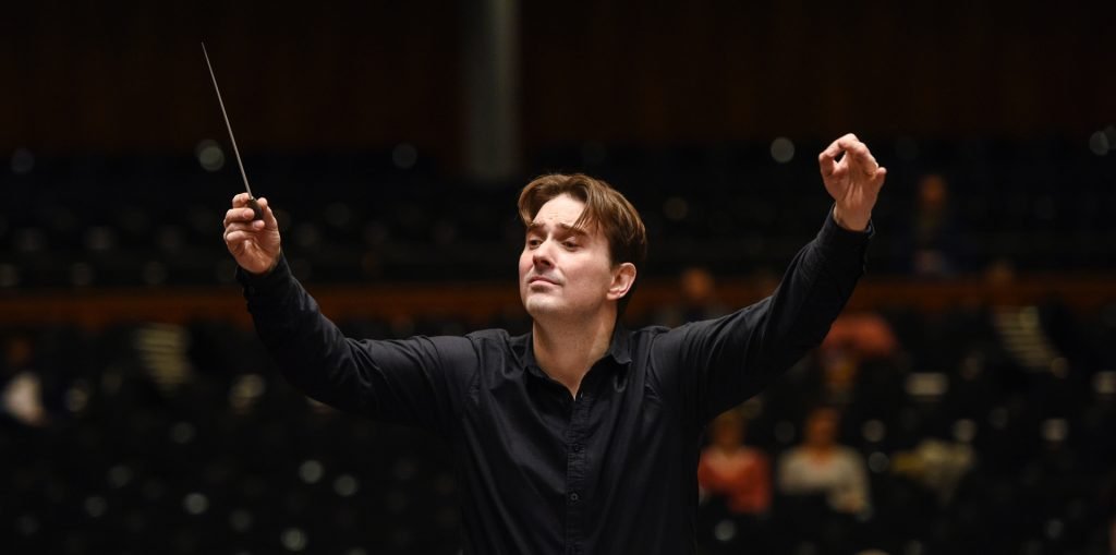 Alexander Soddy, sul podio di Santa Cecilia il 5, 6 e 7 novembre 2026