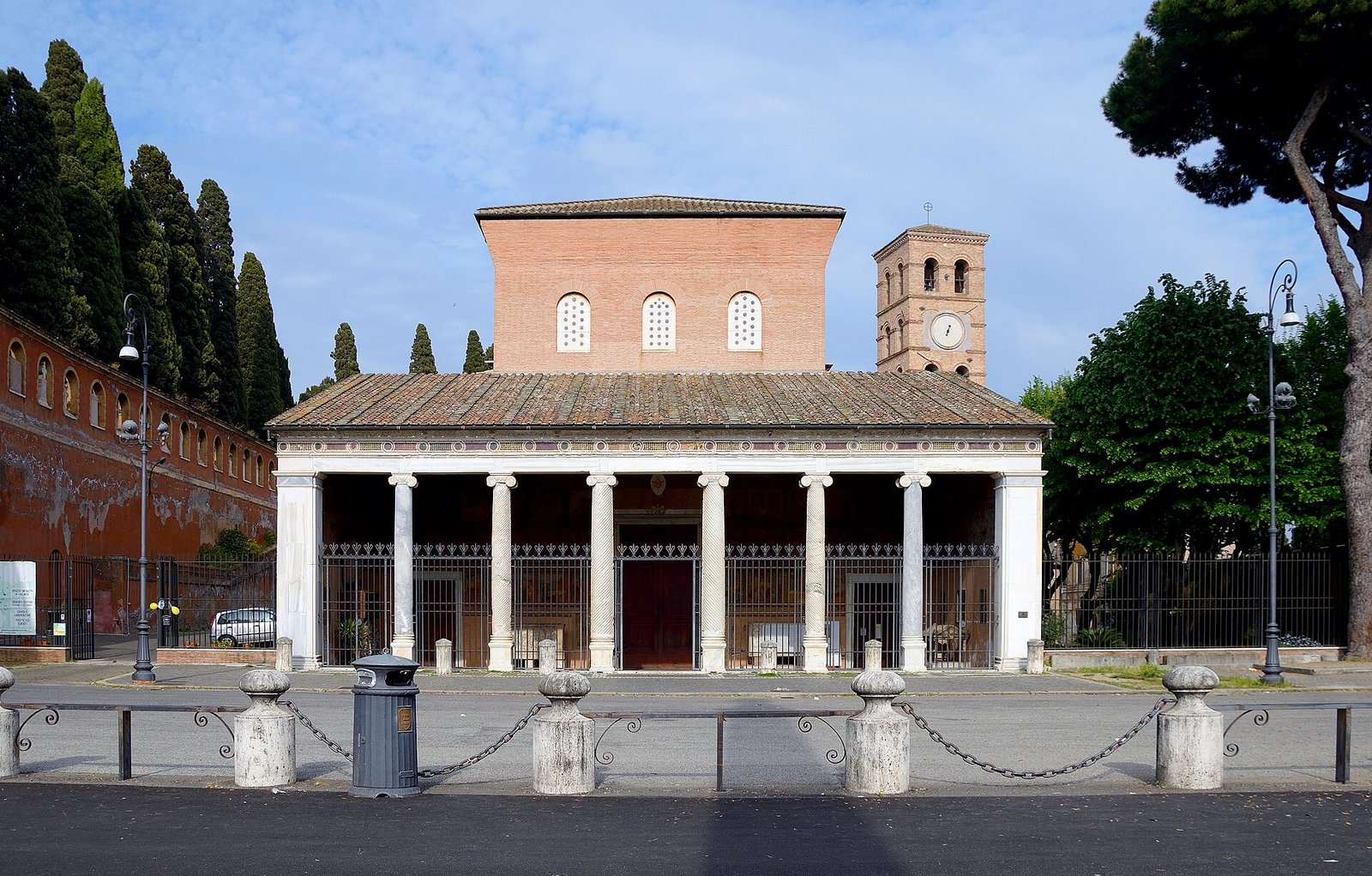 La basilica di San Lorenzo fuori le Mura