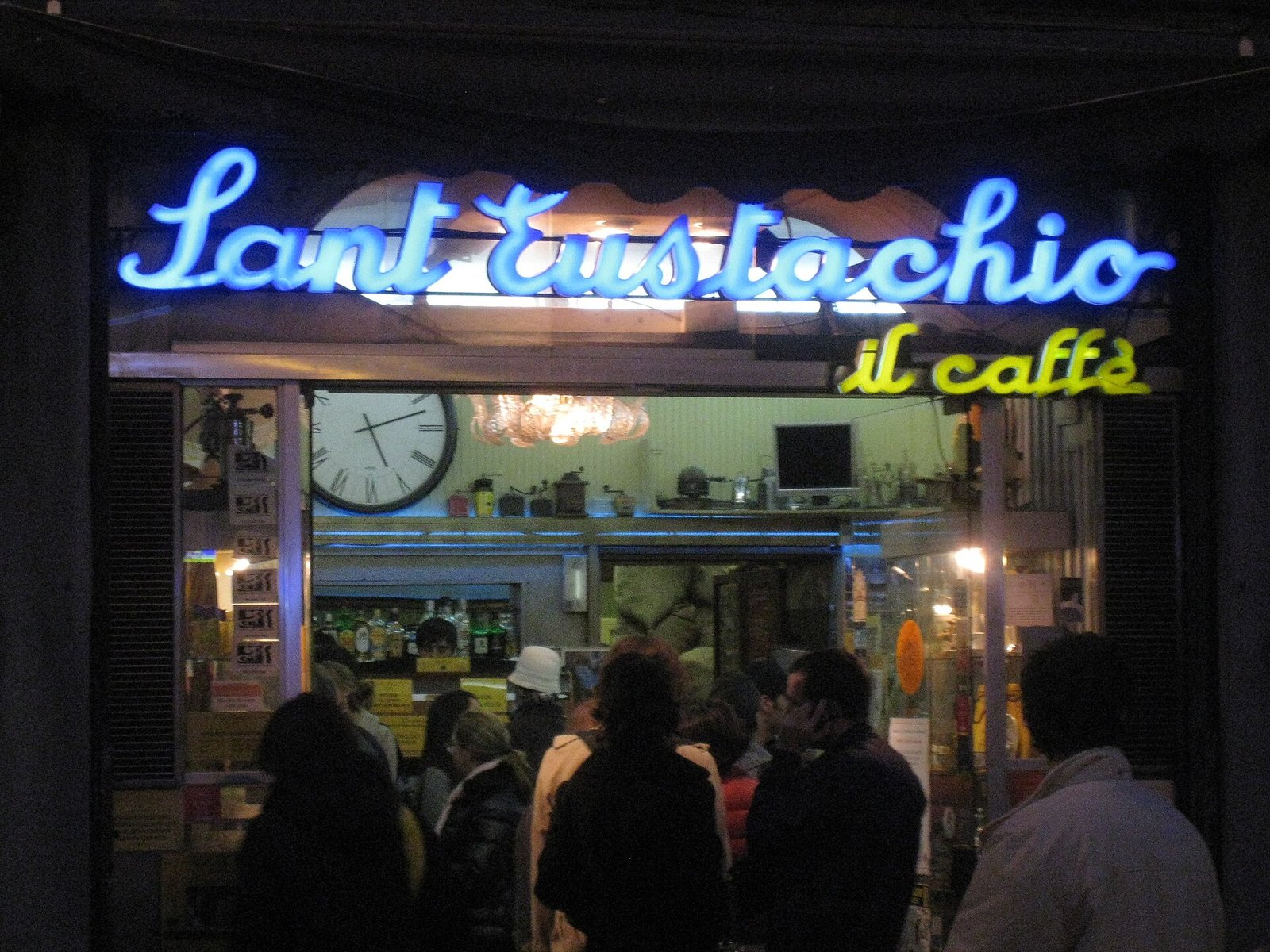 Caffè Sant'Eustachio in the square of the same name