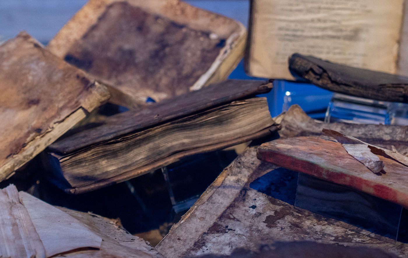 Una sala della mostra AQVA alla Biblioteca Apostolica Vaticana