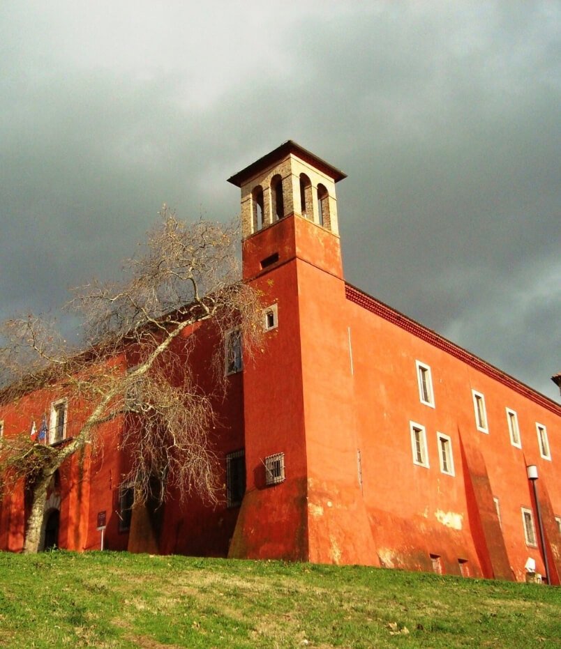 Castello di San Martino (Villa Tolomeo Gallio) 2 The Castello di San Martino in Priverno with the bell tower