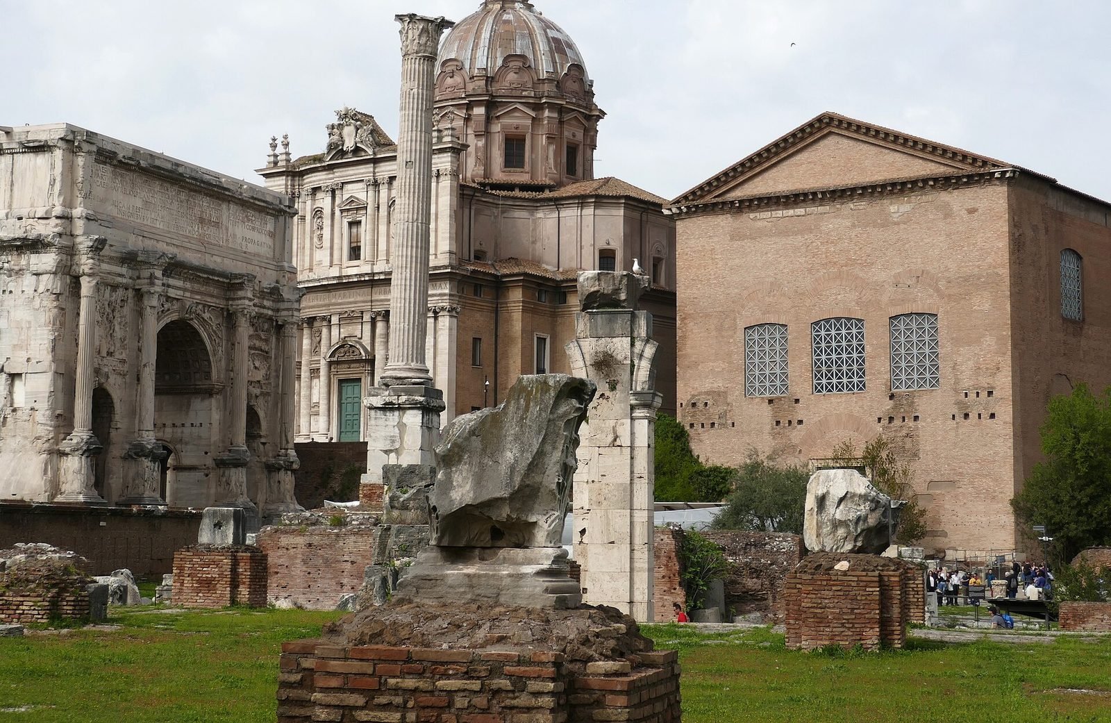 Curia Iulia