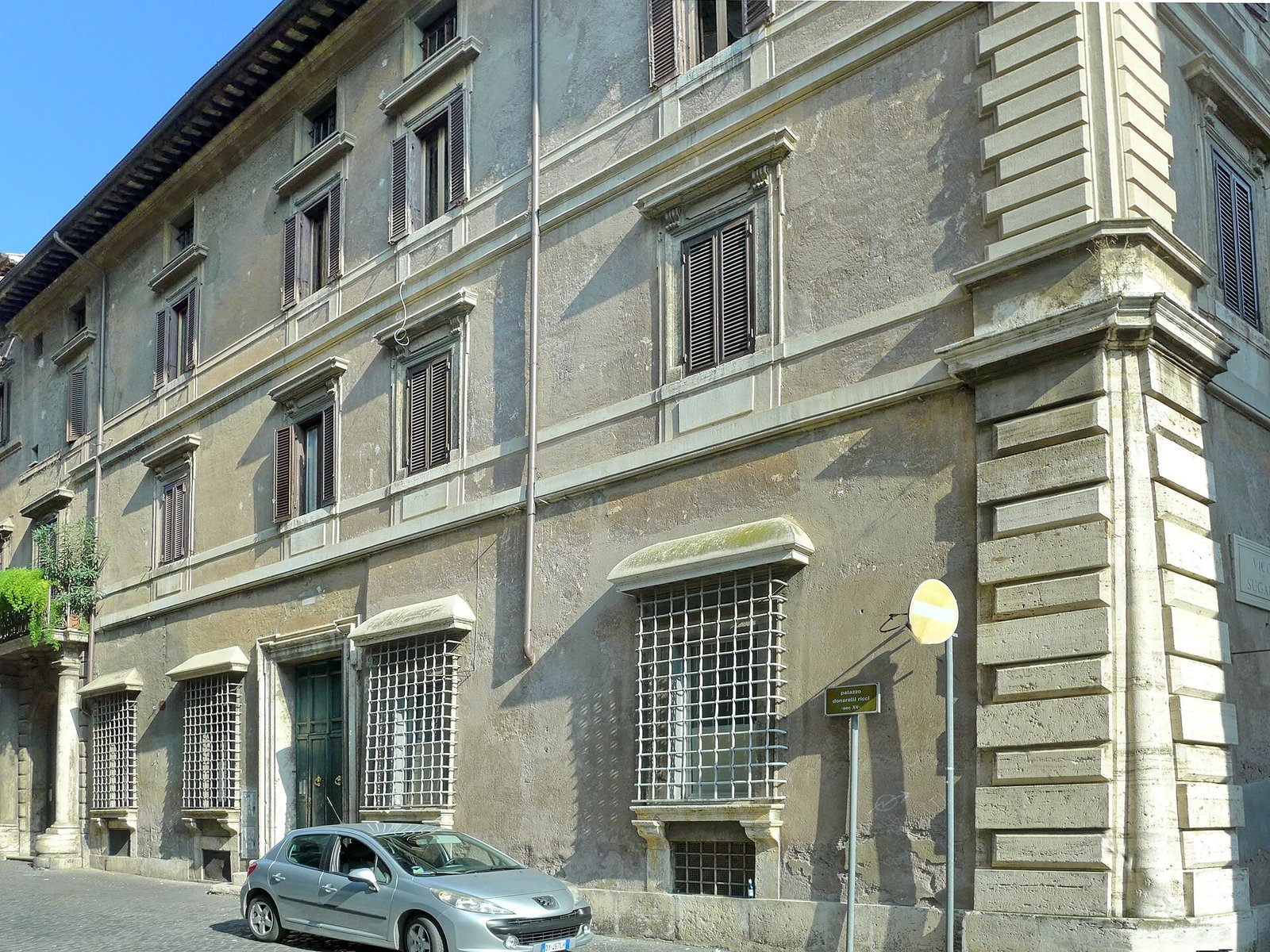 Palazzo Donarelli Ricci in via Giulia, sede romana della Tim Van Laere Gallery