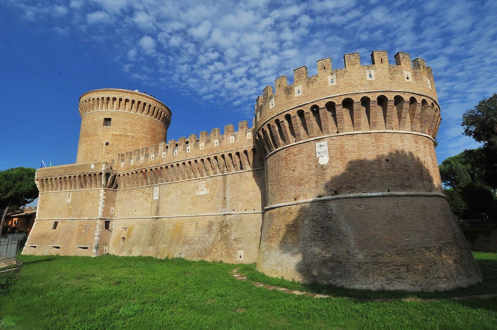 Il Castello di Giulio II nel Borgo di Ostia antica