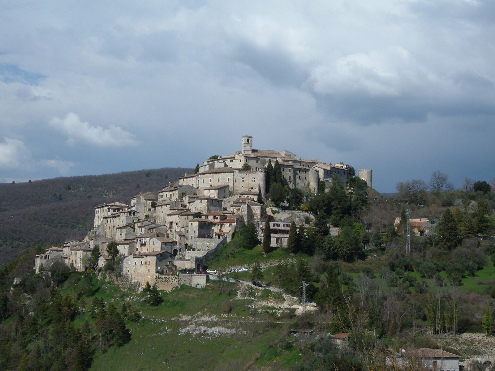 Il borgo di Labro sul colle