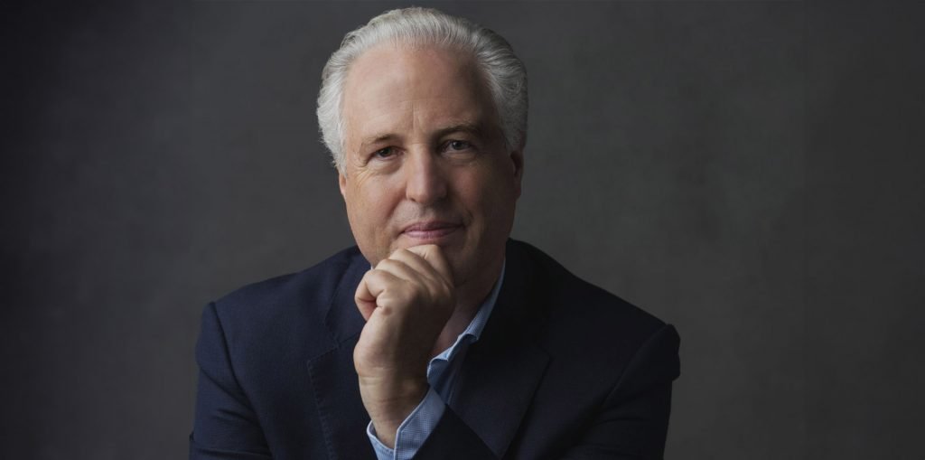 Il direttore Manfred Honeck, sul podio dell'Orchestra di Santa Cecilia