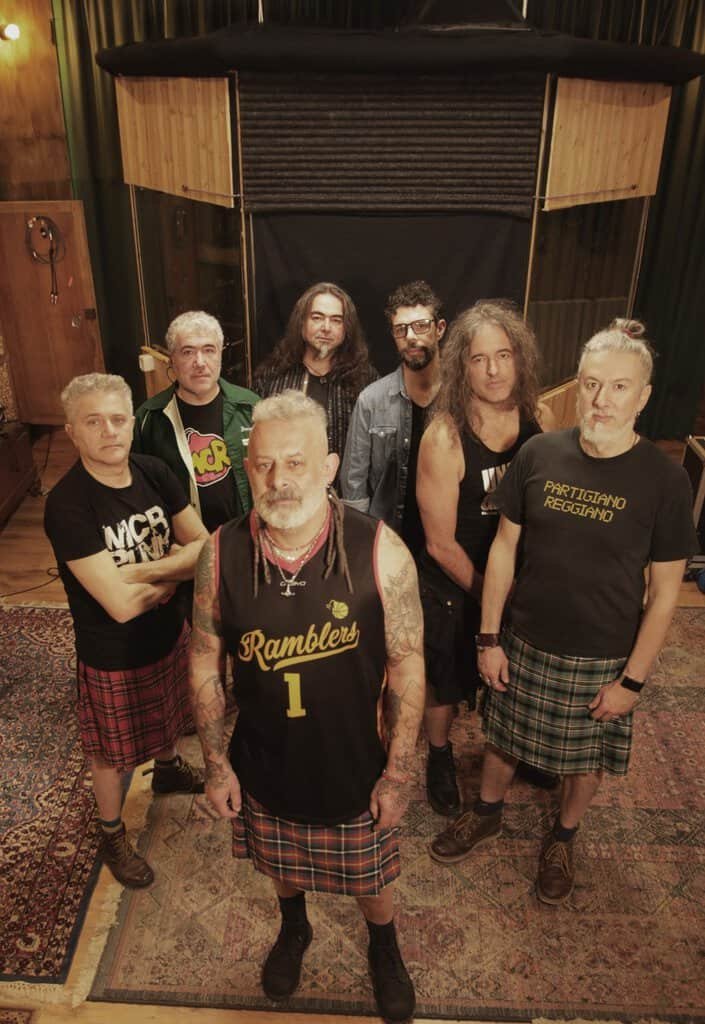 Modena City Ramblers, foto promozionale del concerto al Monk
