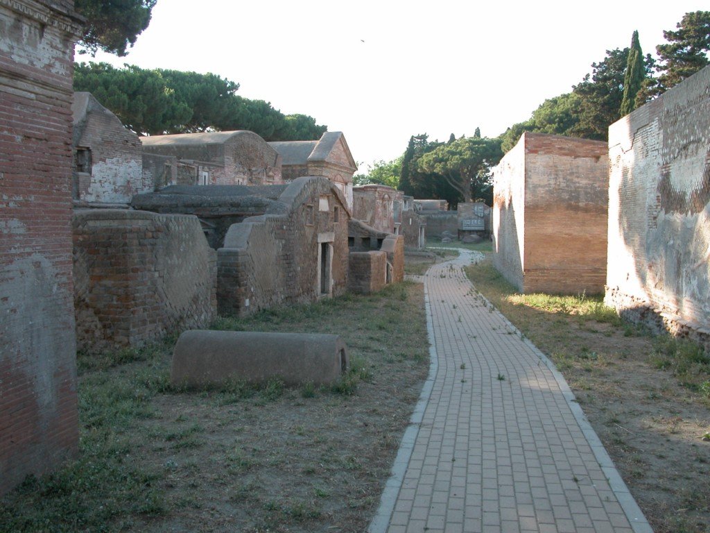 Tombs of the Necropolis of Porto at Isola Sacra