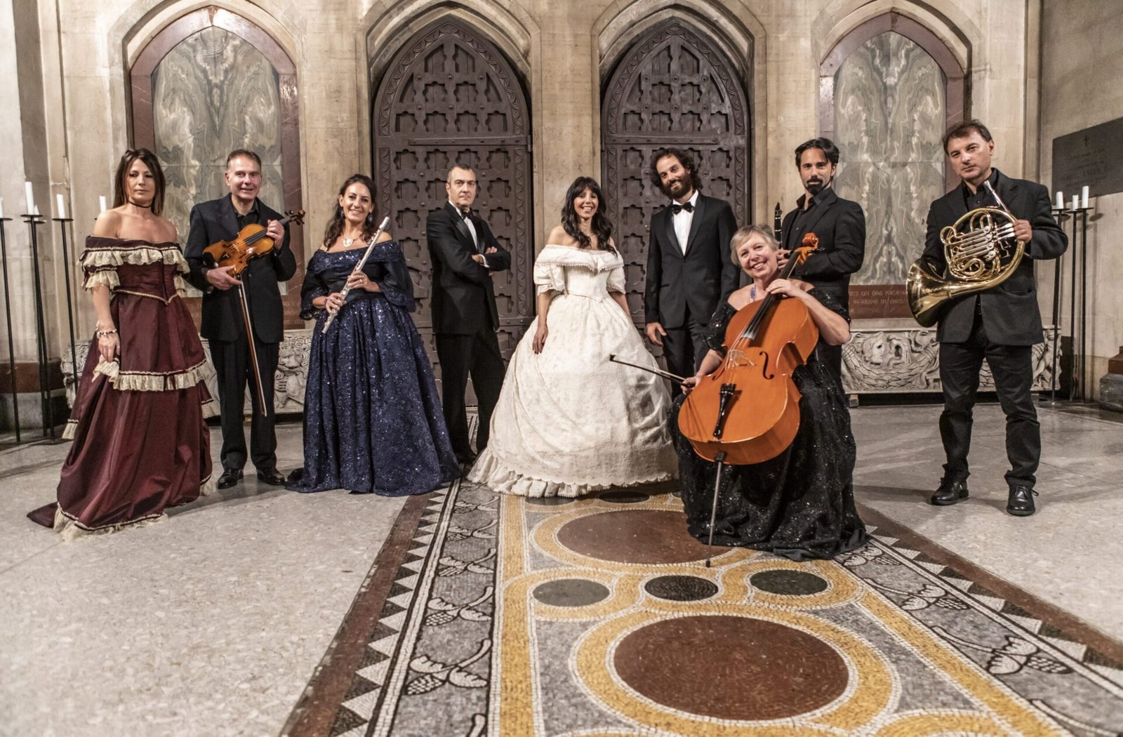 I cantanti e l'ensemble de I Virtuosi dell'opera di Roma nella Chiesa di San Paolo entro le Mura