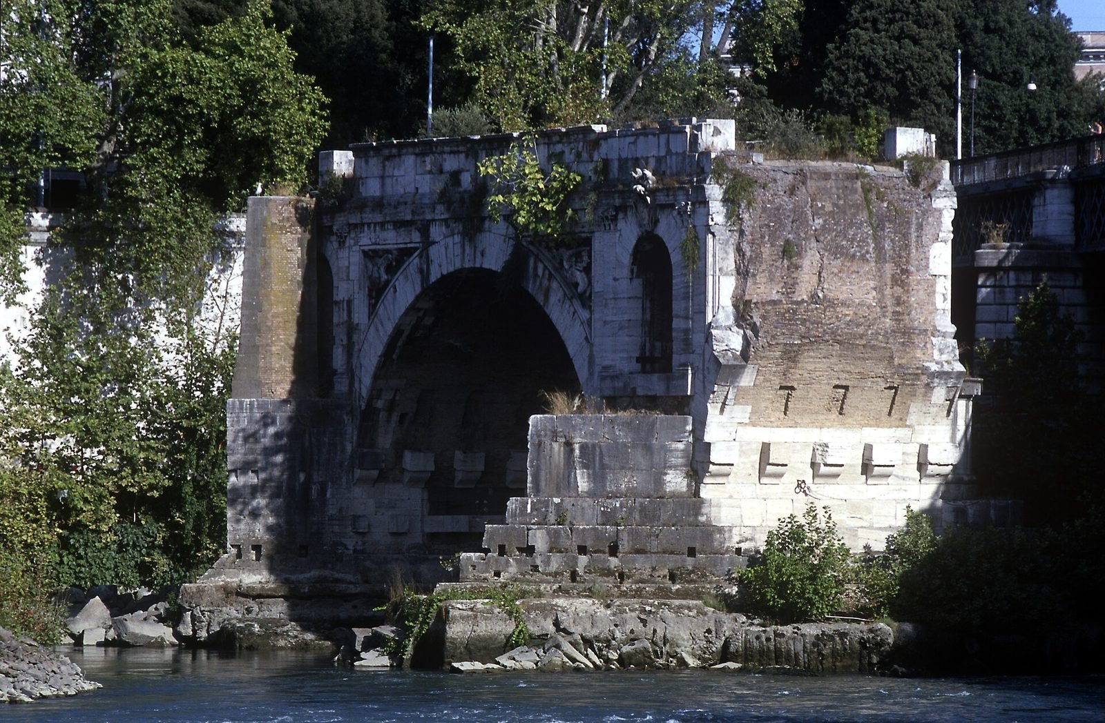 Ponte Fabricio (Rome)