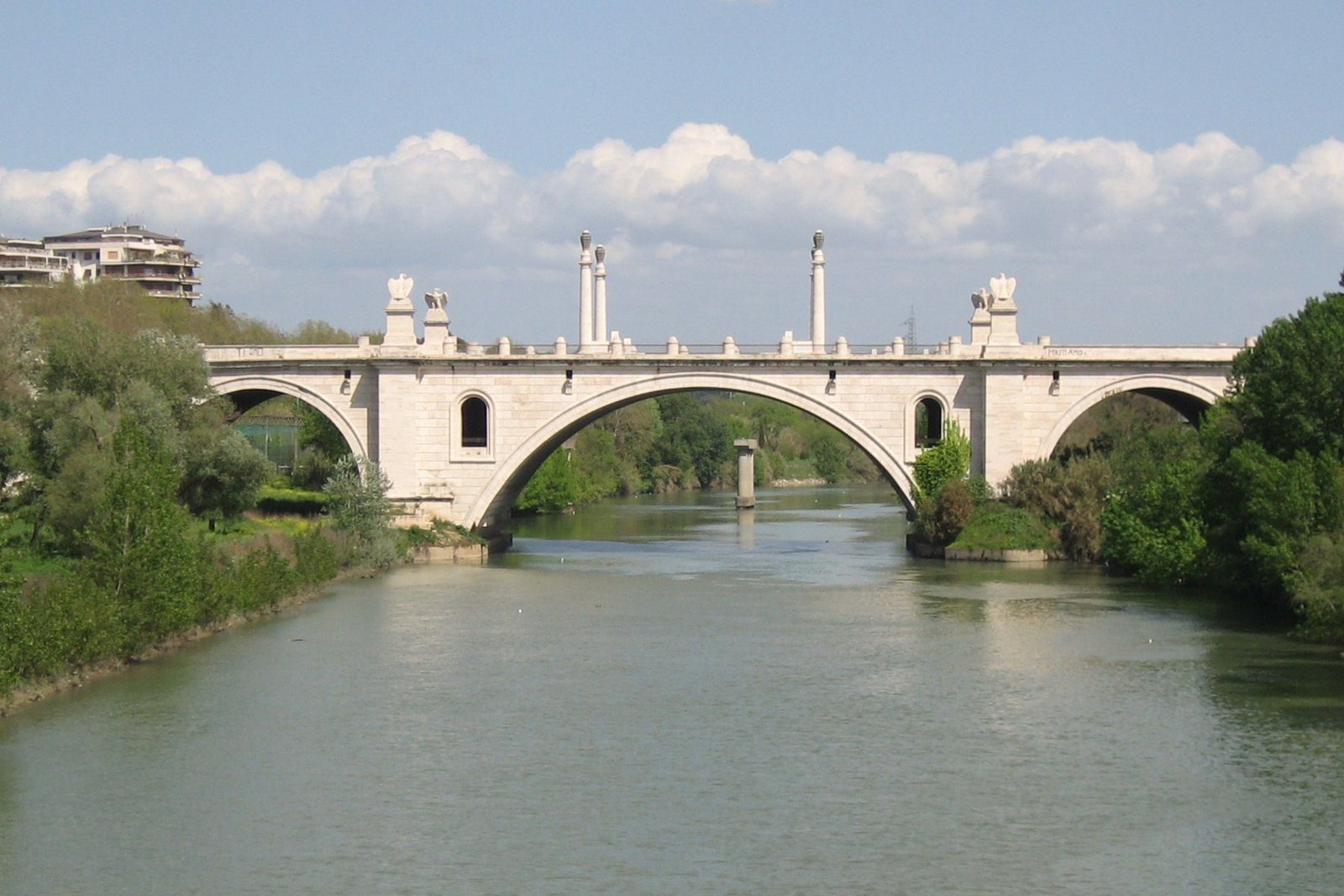 Ponte Flaminio 2 Ponte Flaminio over the Tiber seen from Ponte Milvio
