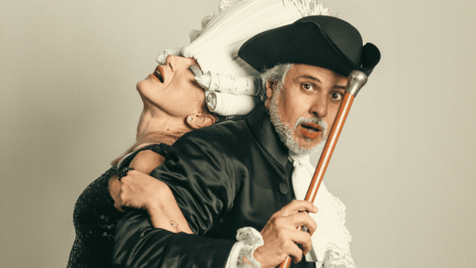 Viola Graziosi e Maximilian Nisi in Quartett di Heiner Müller