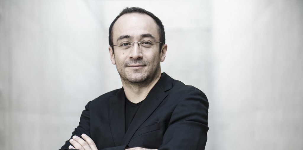 Riccardo Minasi, direttore dell'Eroica a Santa Cecilia