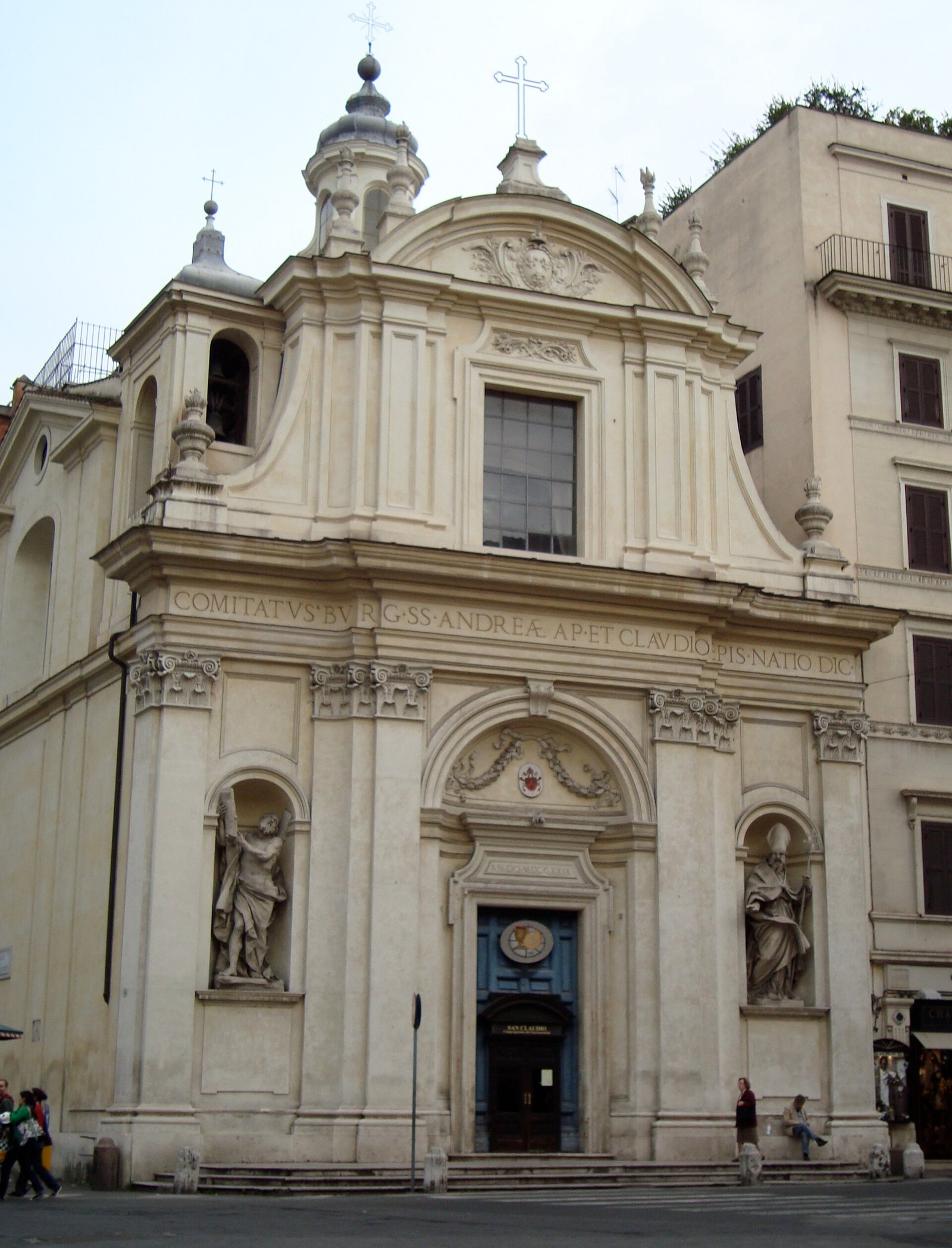 Facciata di San Claudio dei Borgognoni