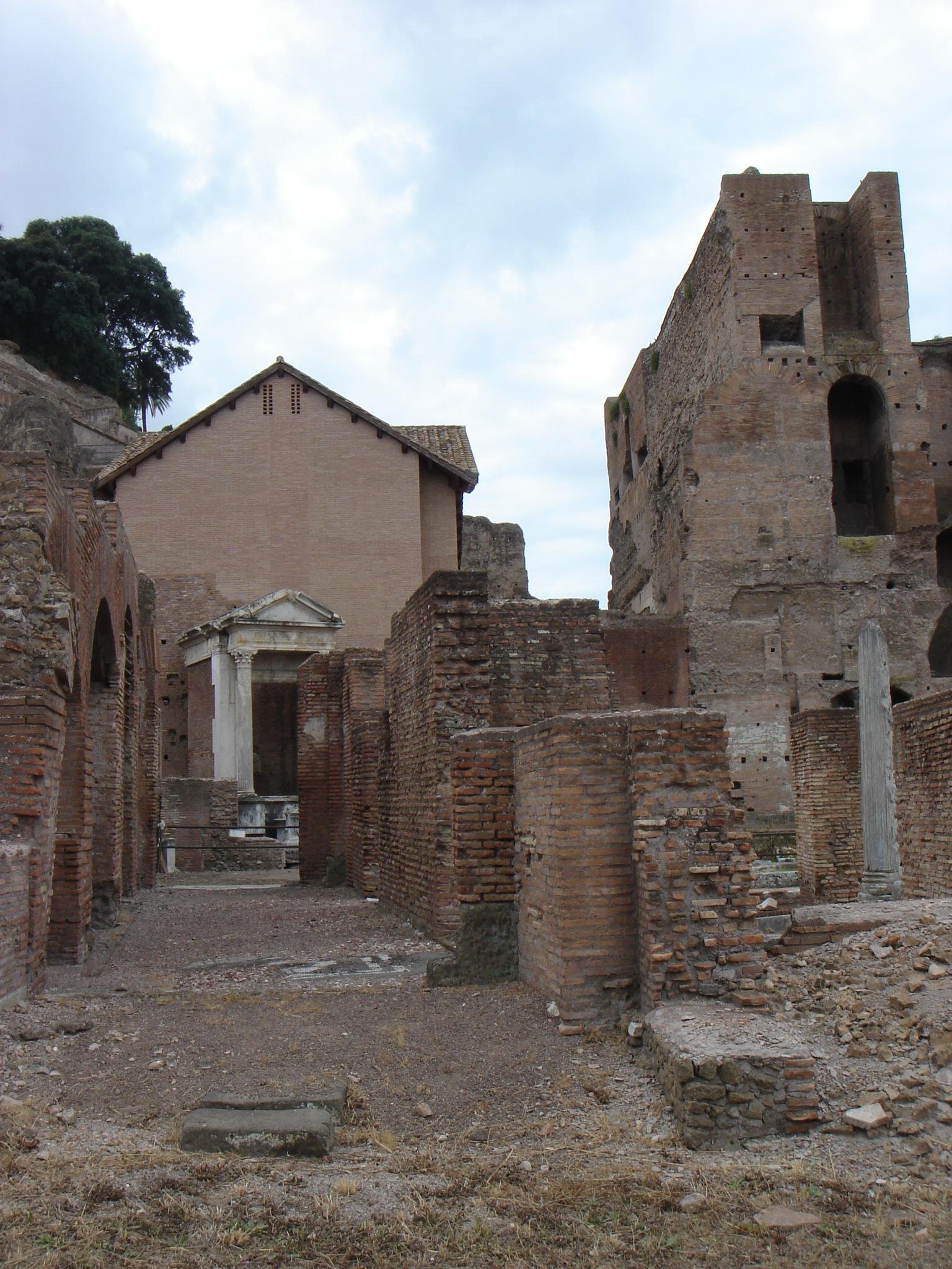 La chiesa di Santa Maria Antiqua nel Foro Romano