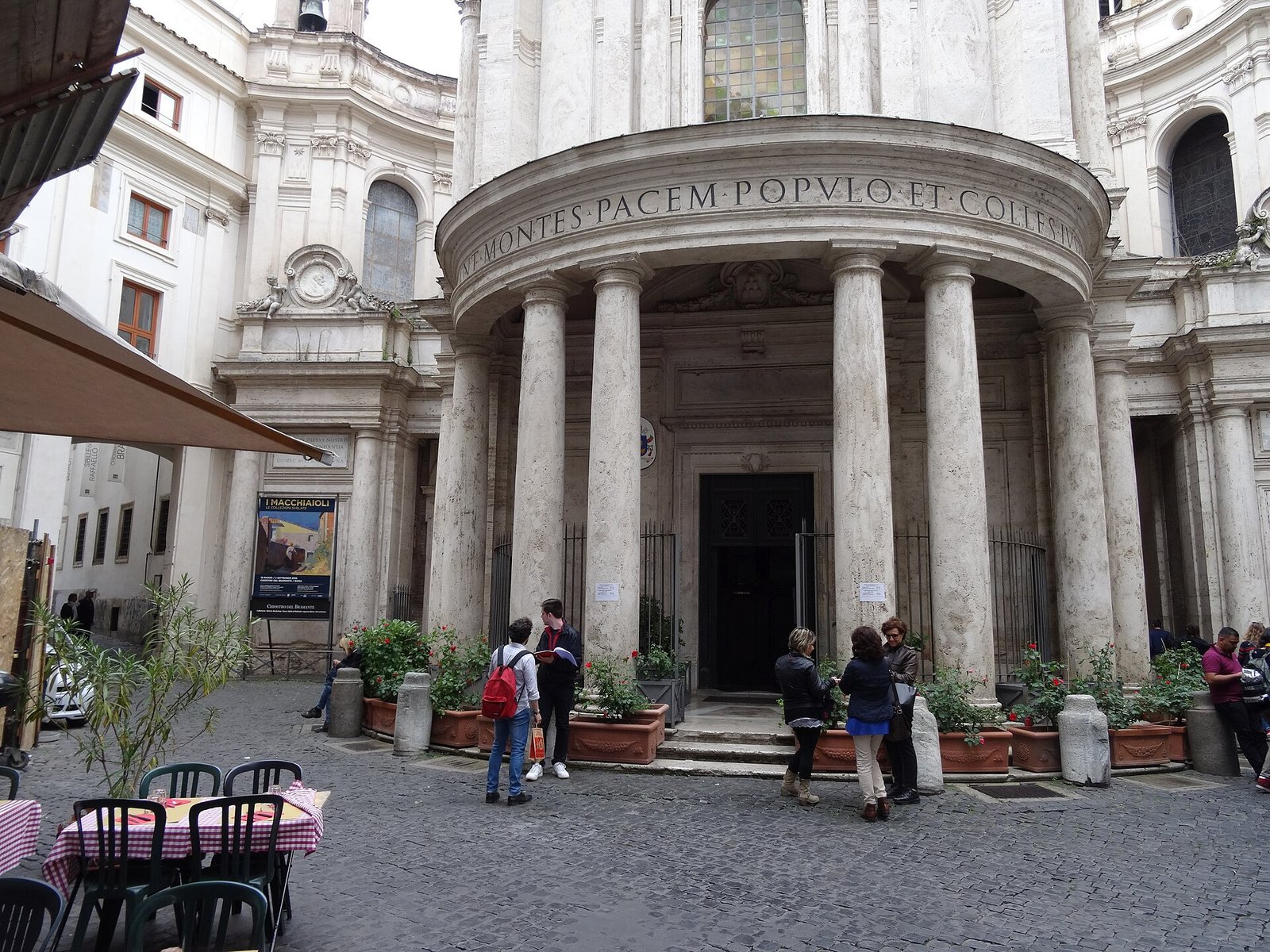 La chiesa di Santa Maria della Pace vicino a piazza Navona