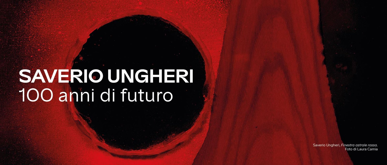 Finestra astrale rossa di Saverio Ungheri, immagine della mostra 100 anni di futuro