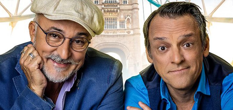 Antonello Costa e Paolo Caiazzo con il Tower Bridge sullo sfondo, immagine di Un ponte per due
