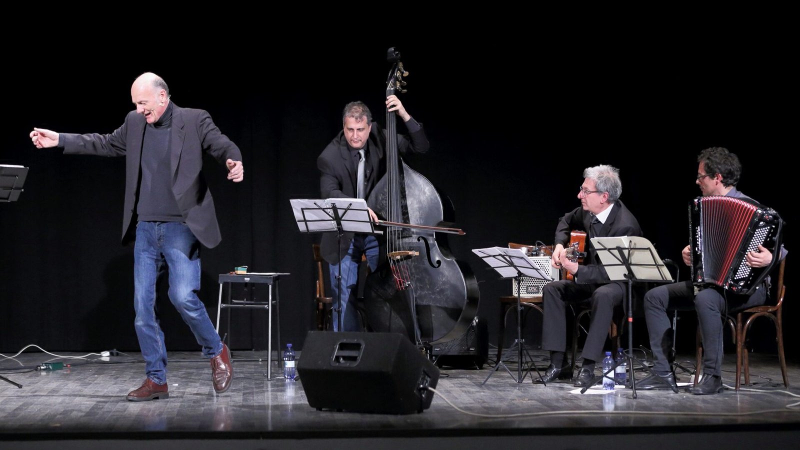Vengo anch'io, spettacolo concerto di Teatro Invito con Luca Radaelli