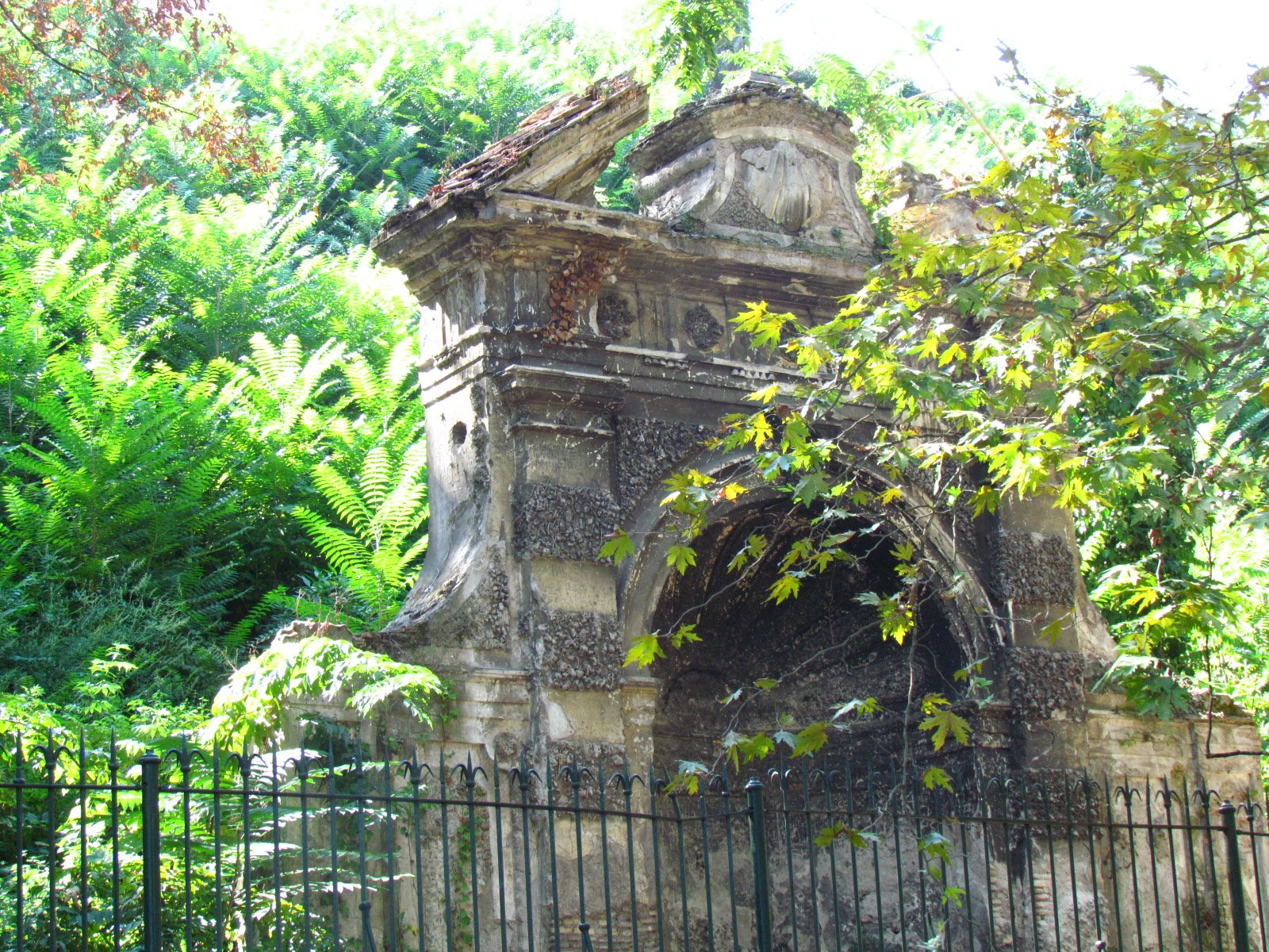 La Villa del Priorato di Malta, sull'Aventino