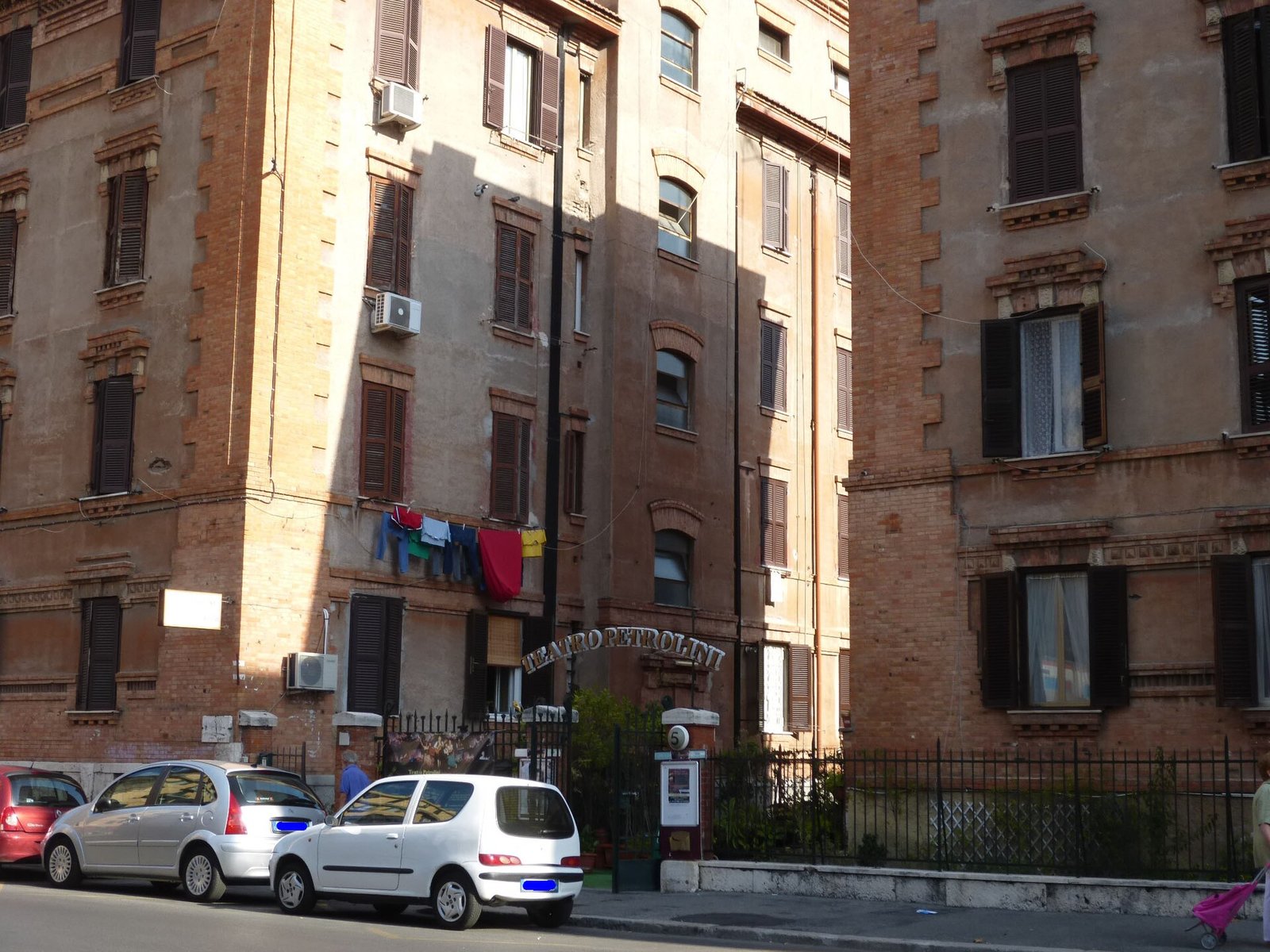 Il Teatro Petrolini in via Rubattino, a Testaccio