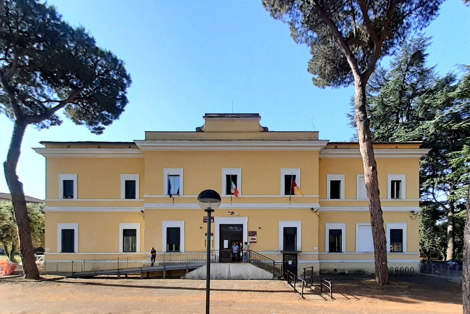 Il padiglione 30 dell'ex ospedale psichiatrico Santa Maria della Pietà, sede del Municipio XIV