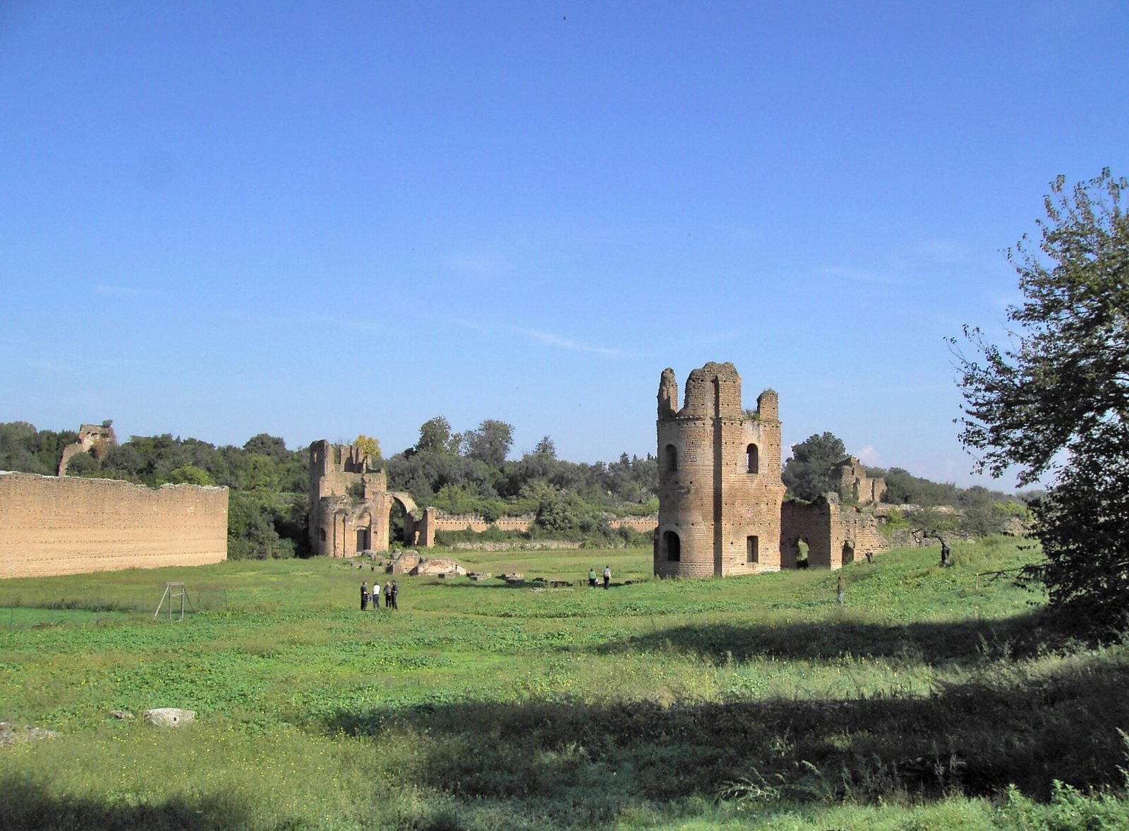 Le torri del circo della Villa di Massenzio sulla Via Appia Antica