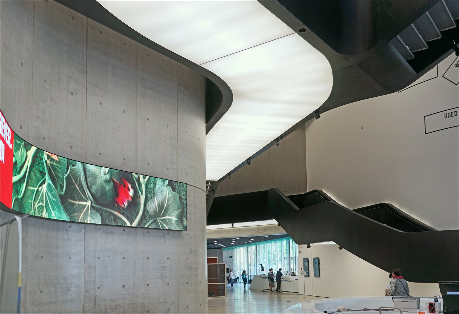 L'ingresso del MAXXI di Zaha Hadid in via Guido Reni, dove si trova l'installazione di TAKK