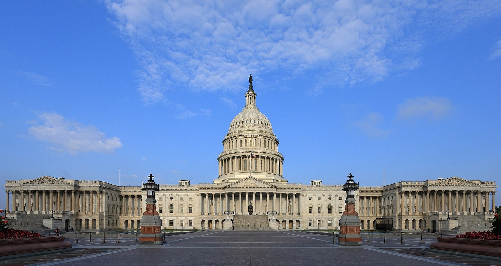 Stati Uniti e antica Roma: dal Capitol al miglio, che cosa hanno preso dai Romani 2 Il Campidoglio degli Stati Uniti a Washington visto dal lato est